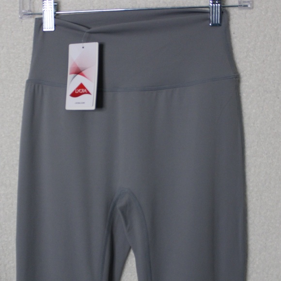 NWT Gray MFD High Waisted Flare Yoga Legging in Sz (M) - Picture 4 of 11